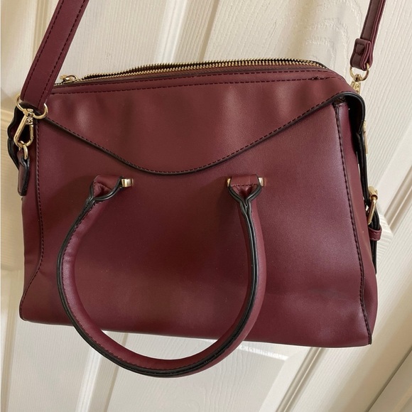 Marc New York ANDREW MARC Crossbody in Wine Color - Picture 4 of 7